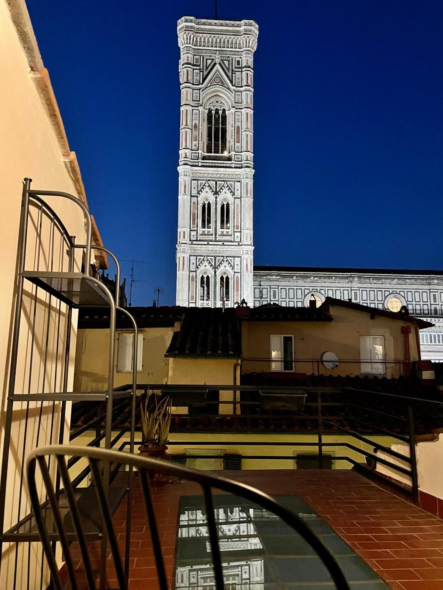Duomo Flats Florença Exterior foto